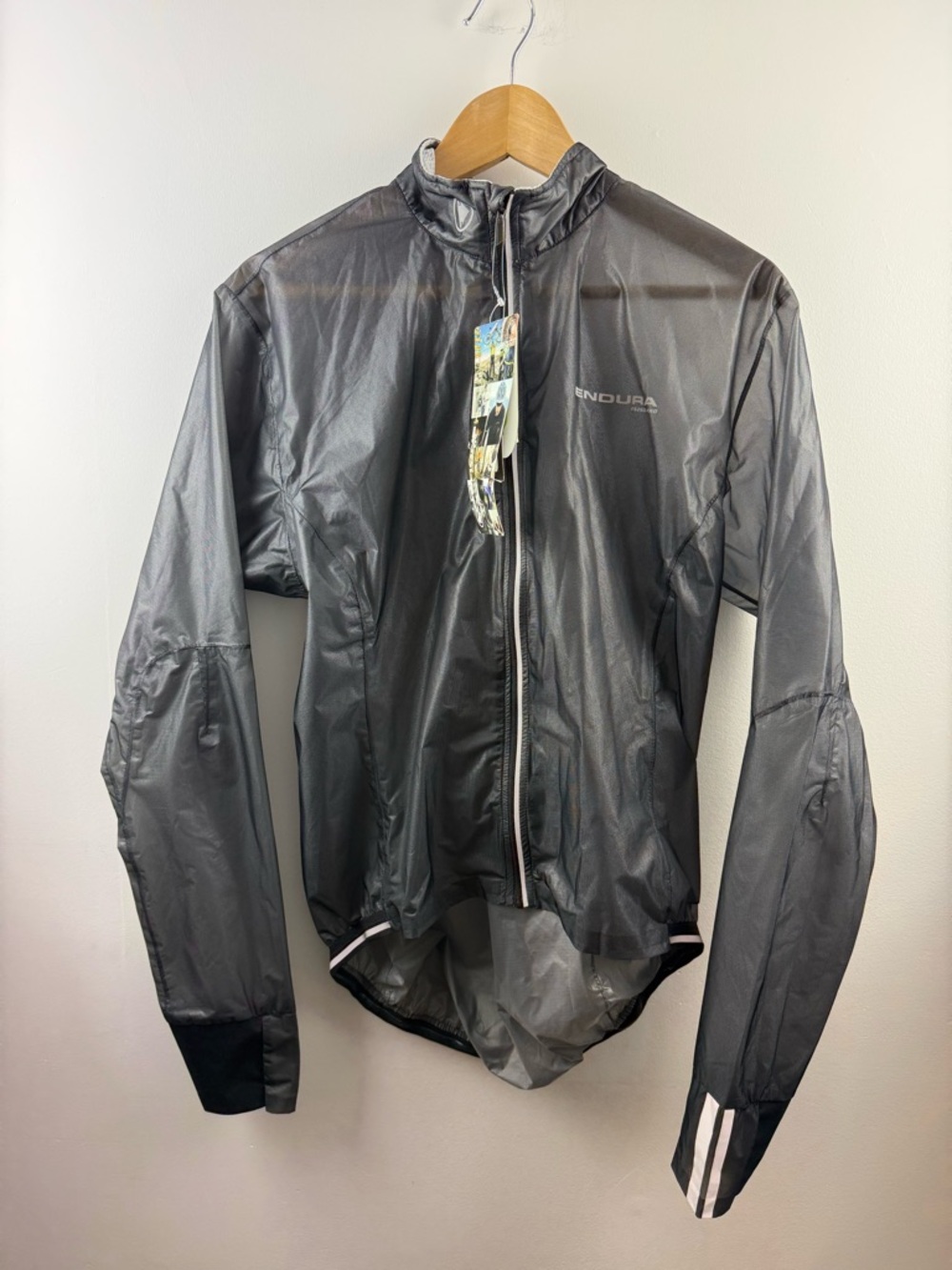 NWT Endura FS260-Pro Cycling Rain Jacket Waterproof Packable Race Cape M